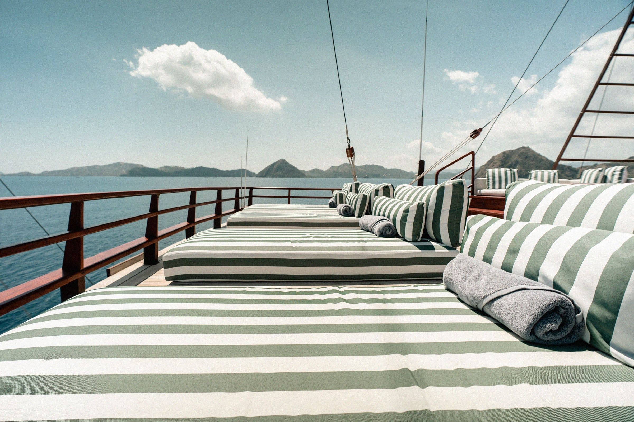 Interior atmosphere aboard Sanctuary