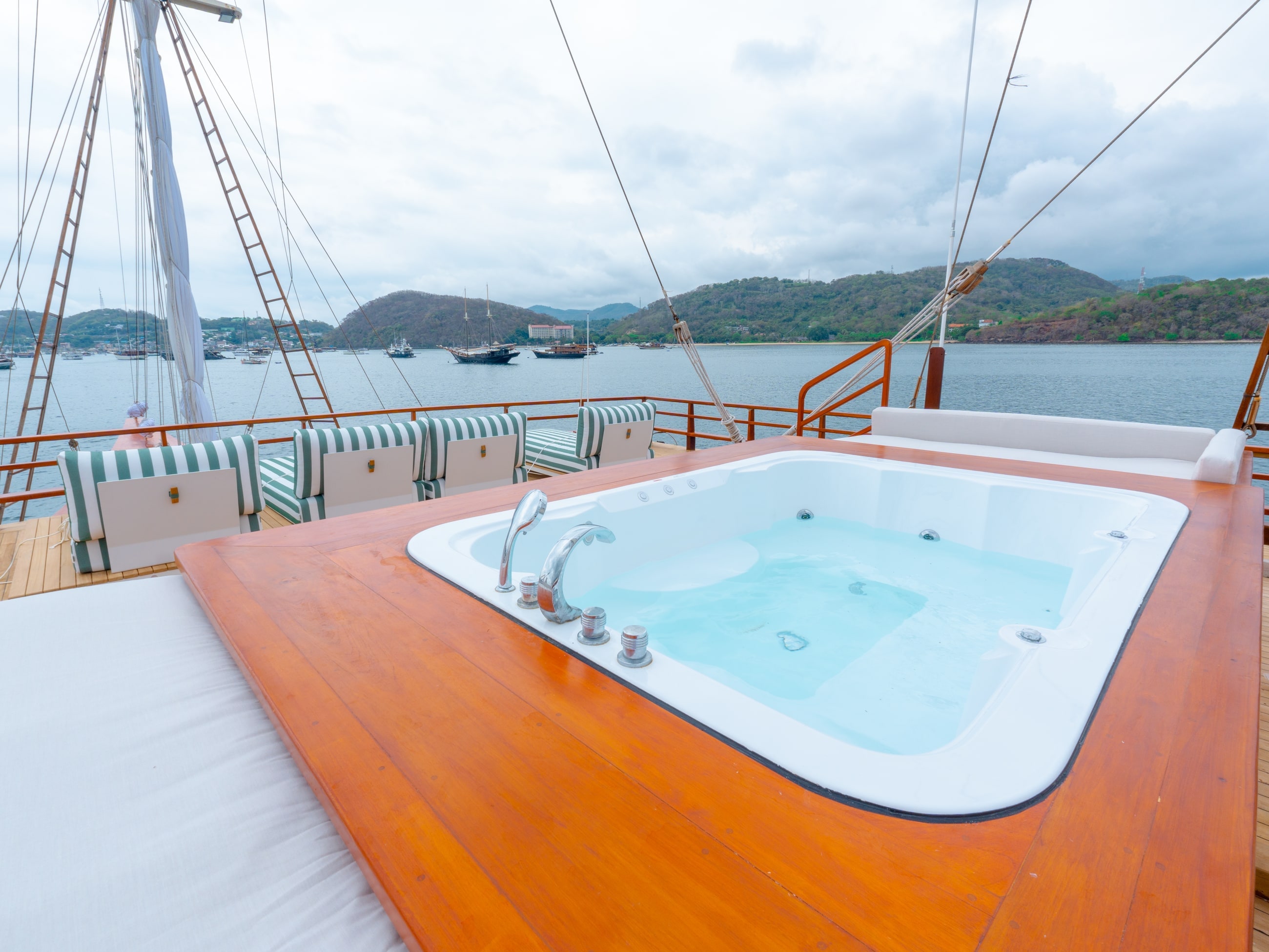 Onboard rooftop experience
